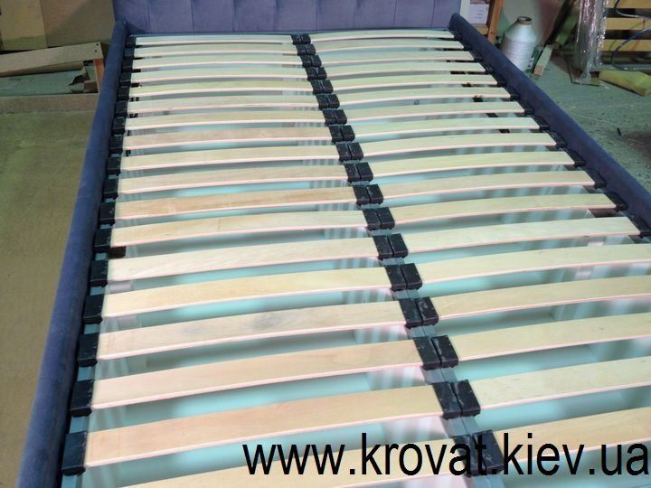 ліжко з високим подіумом ліжко з високим подіумом