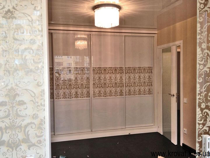 4-х дверный шкаф купе в спальню на заказ 4-х дверный шкаф купе в спальню на заказ