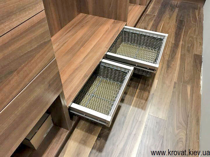 гардеробна з кошиками на замовлення гардеробна з кошиками на замовлення